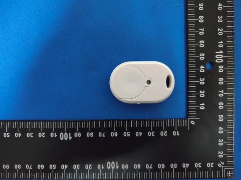 Bluetooth remote shutter - FCC ID 2BUD4-LC08 - Henan Ligan Qicheyongpin Youxiangongsi (2)