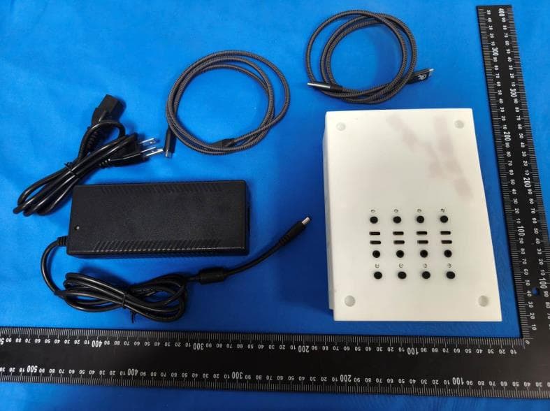 Audio HUB - FCC ID 2BUDJ-SSHUB01 - BINER INC