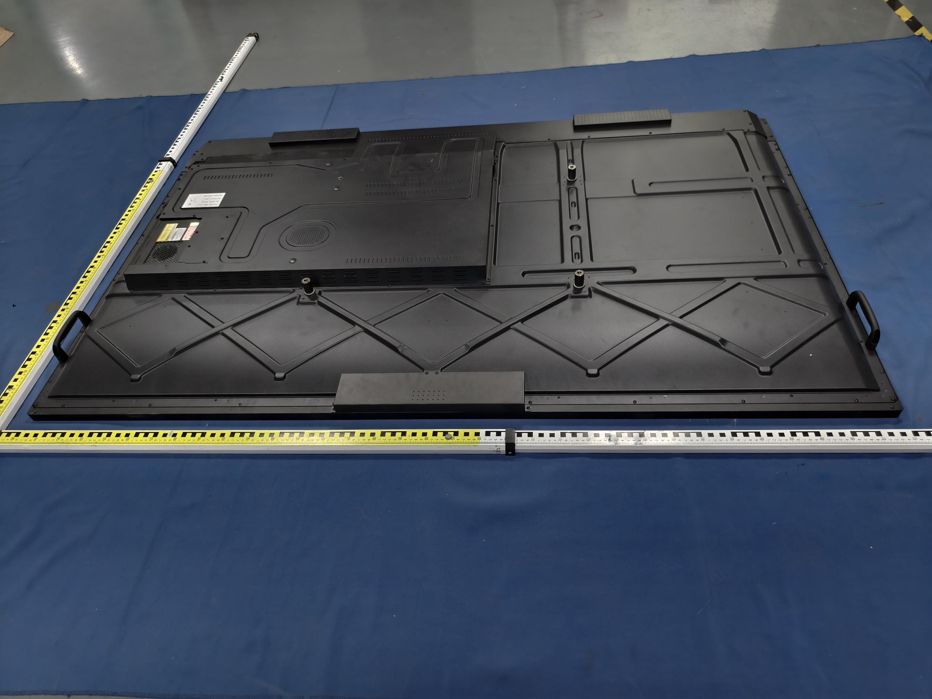 Interactive Large Screen,Smart Large Screen,Smart Blackboard,All-in-One Smart Blackboard,Interactive Intelligent Panel,Interactive Flat Panel - FCC ID 2BUDX-QD-E811301 - Shenzhen QDE Electronic Technology Co. , Ltd. (5)