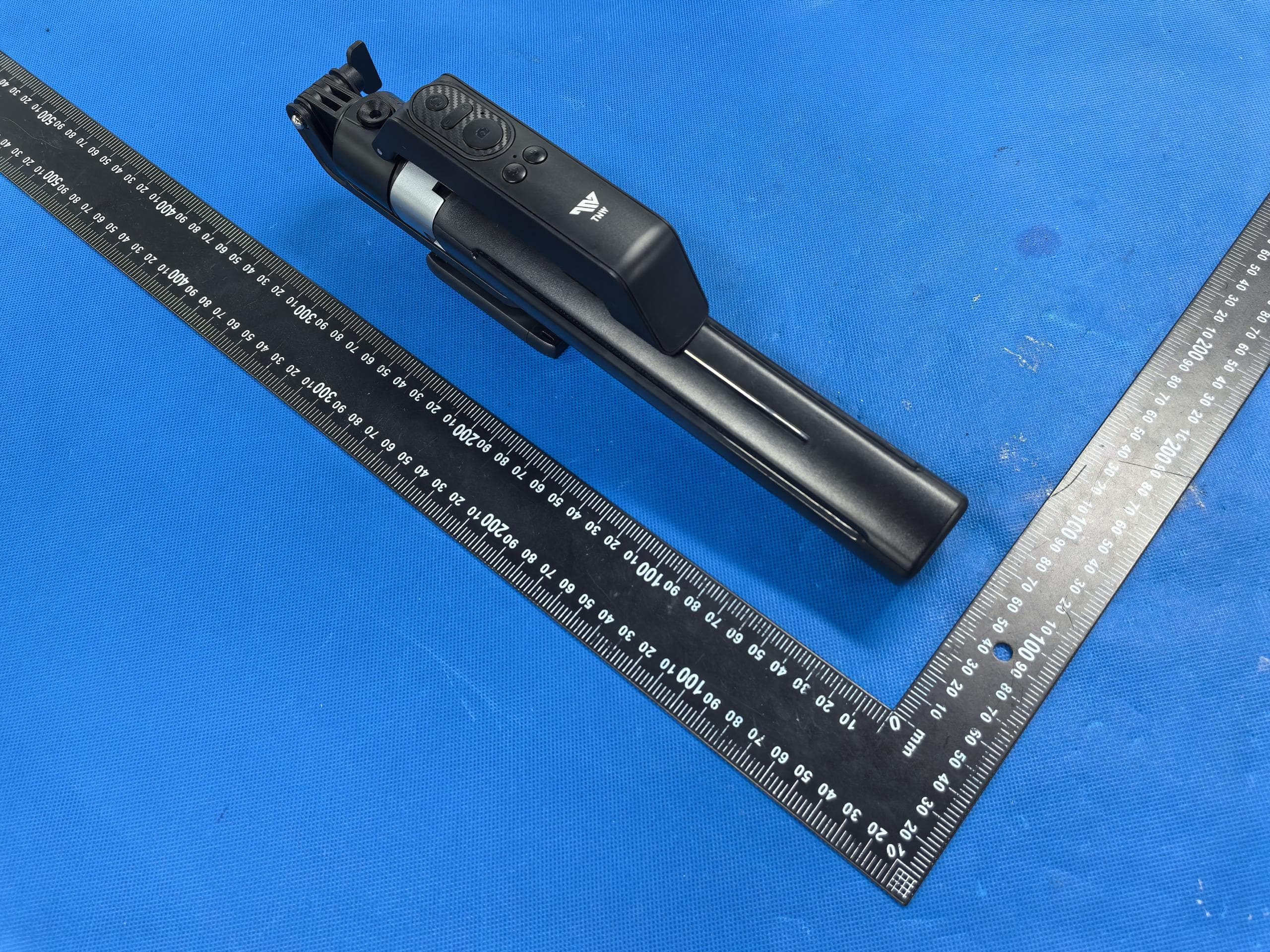 Tripod - FCC ID 2BUEU-S30MAX - Changsha Lingbo Technology Co., Ltd.