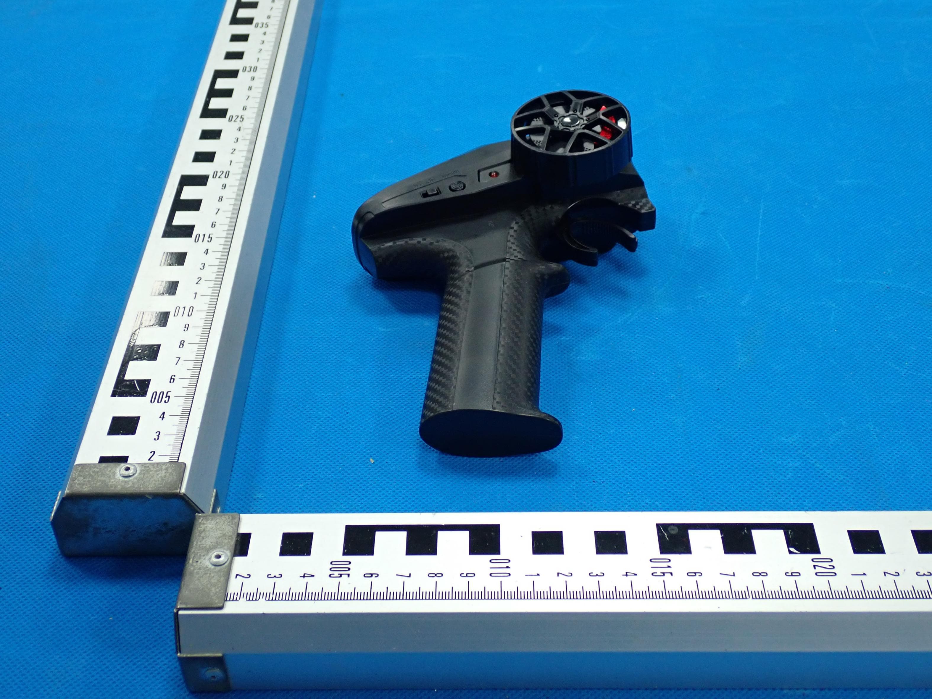 RC CAR - FCC ID 2BUFS-G12026 - Guangzhou Yimai Supply Chain Co.,Ltd. (5)