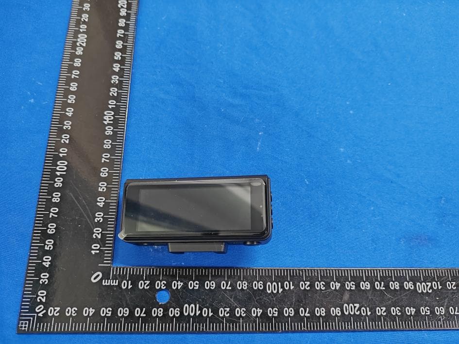 Dash Cam - FCC ID 2BUHP-N04TP - Shenzhen Huanxiang Electronic Co.,Ltd (2)