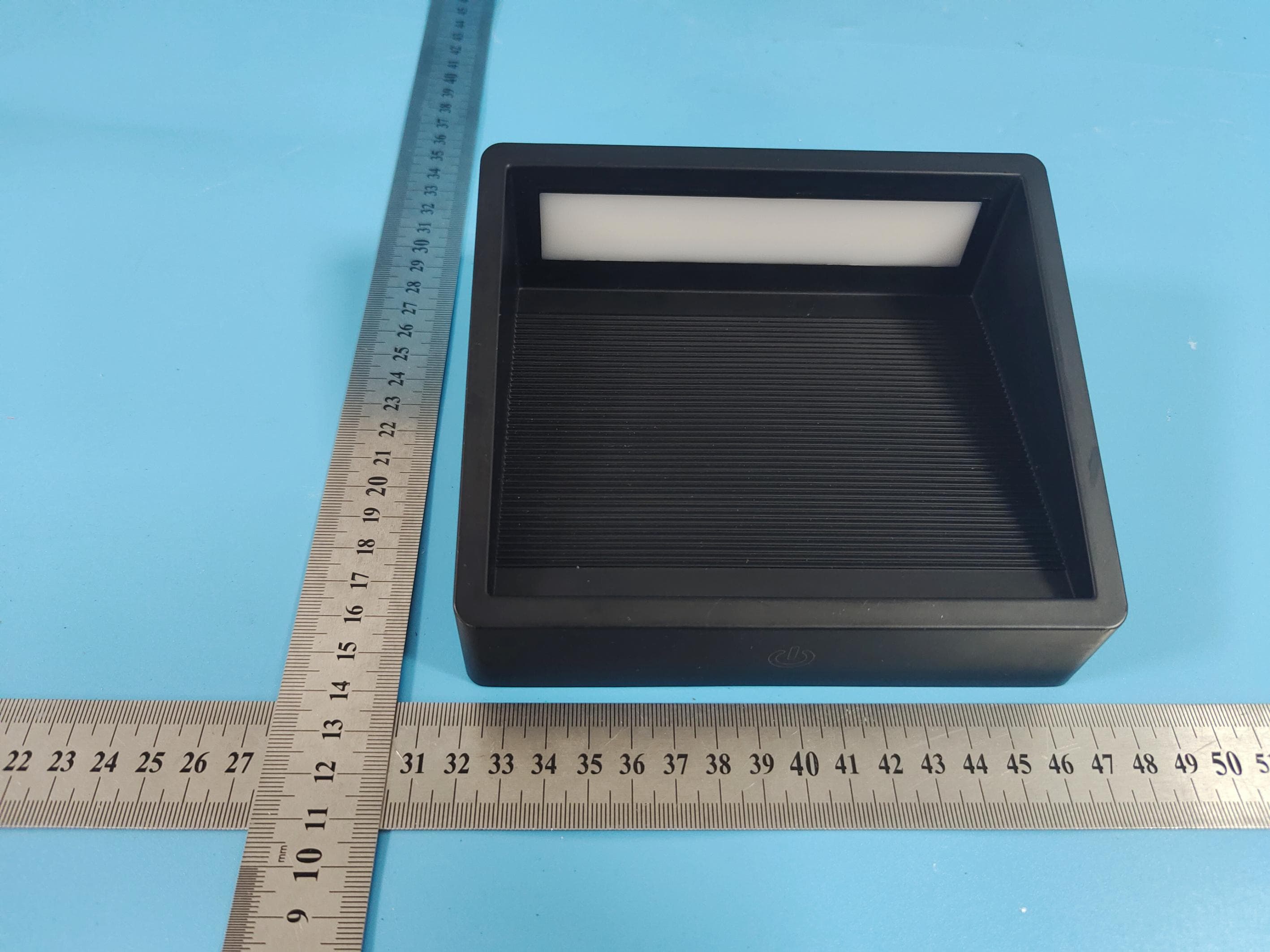 Solar wall mounted lights - FCC ID 2BUIW-W1OPV - Ningbo Natufusion Technology Co., Ltd (2)