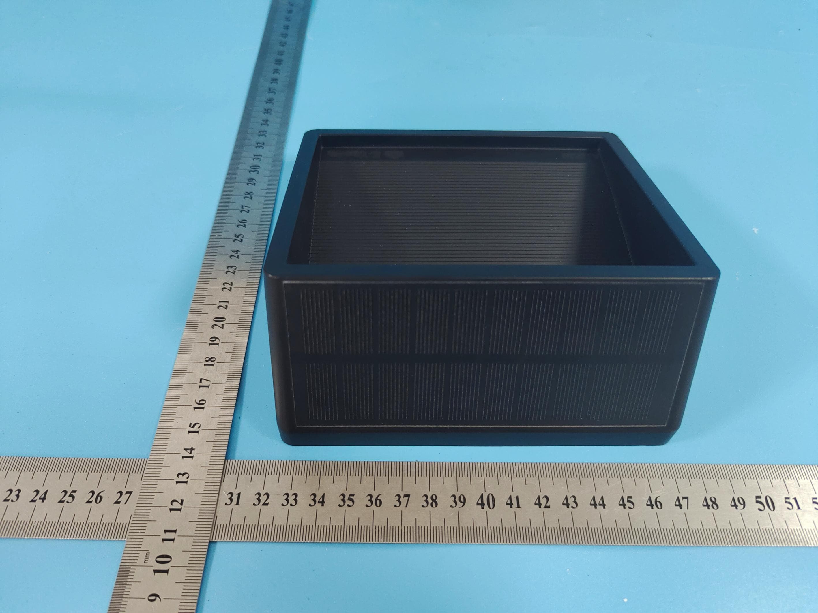 Solar wall mounted lights - FCC ID 2BUIW-W1OPV - Ningbo Natufusion Technology Co., Ltd (4)