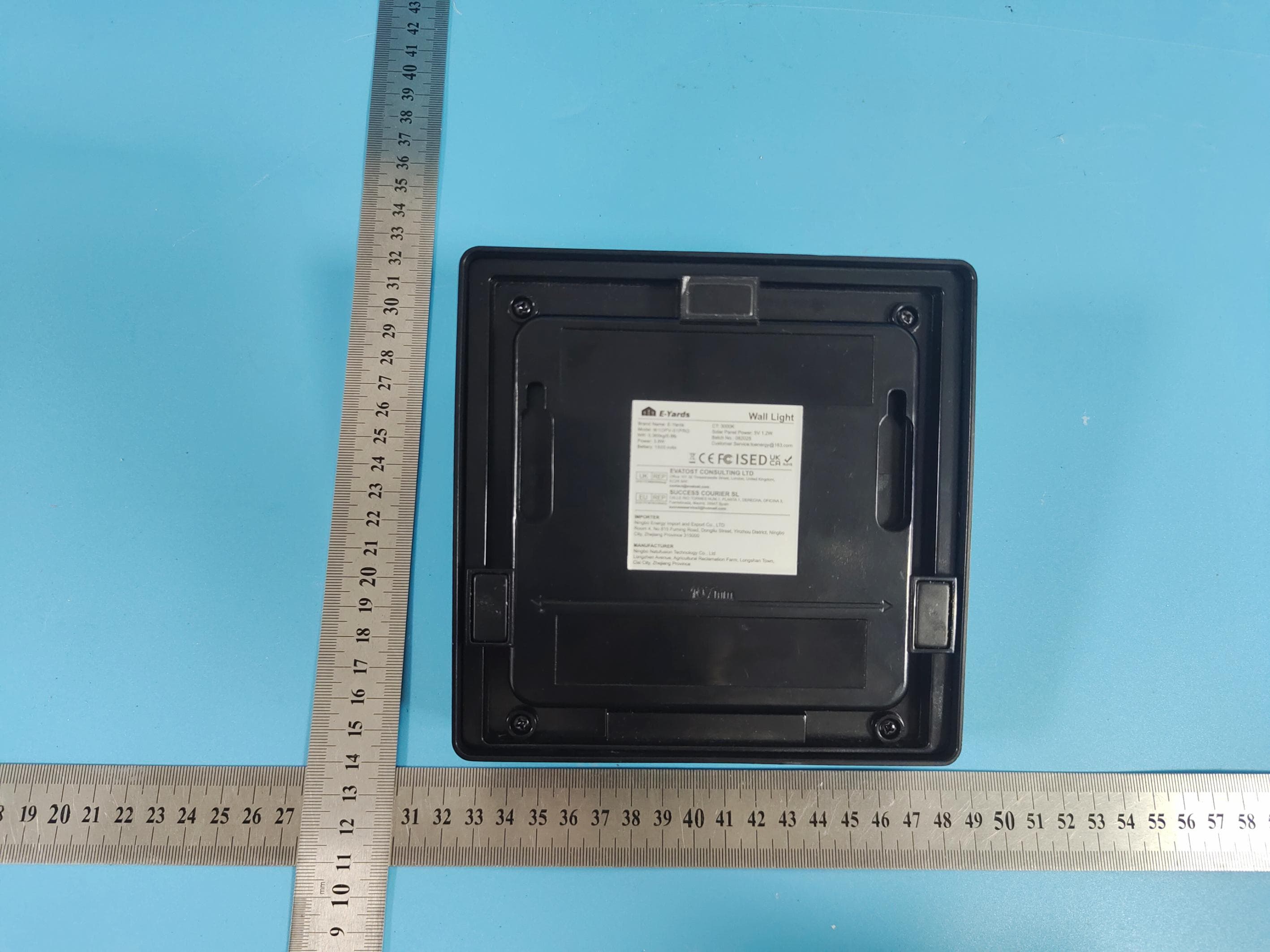 Solar wall mounted lights - FCC ID 2BUIW-W1OPV - Ningbo Natufusion Technology Co., Ltd (3)