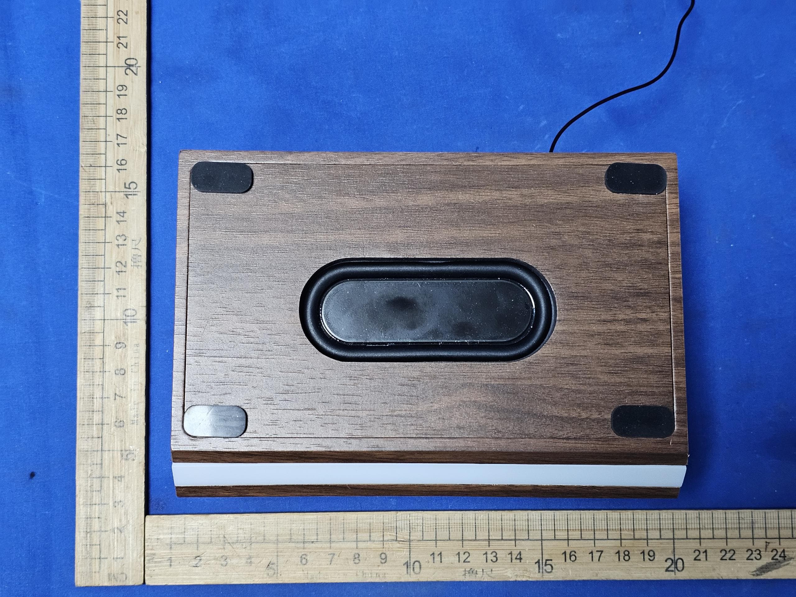 Digital clock with bluetooth speaker - FCC ID 2BUMC-AN0452U - Fuzhou Aikexun Electronics Co., Ltd. (2)