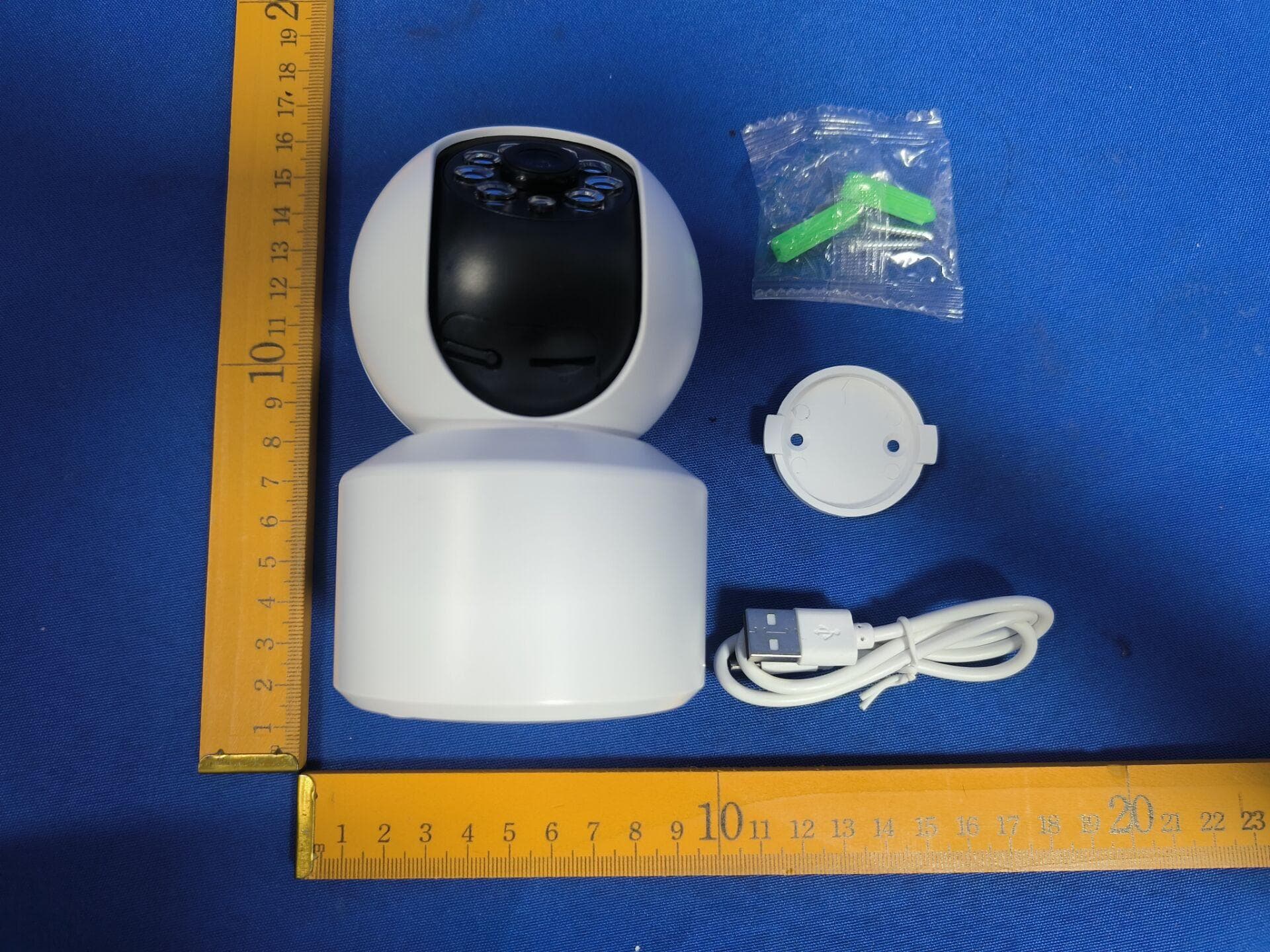 Home HD Security Camera - FCC ID 2BUNB-A10-TX - Shenzhen CW-Vision Technology Co., Ltd. (3)