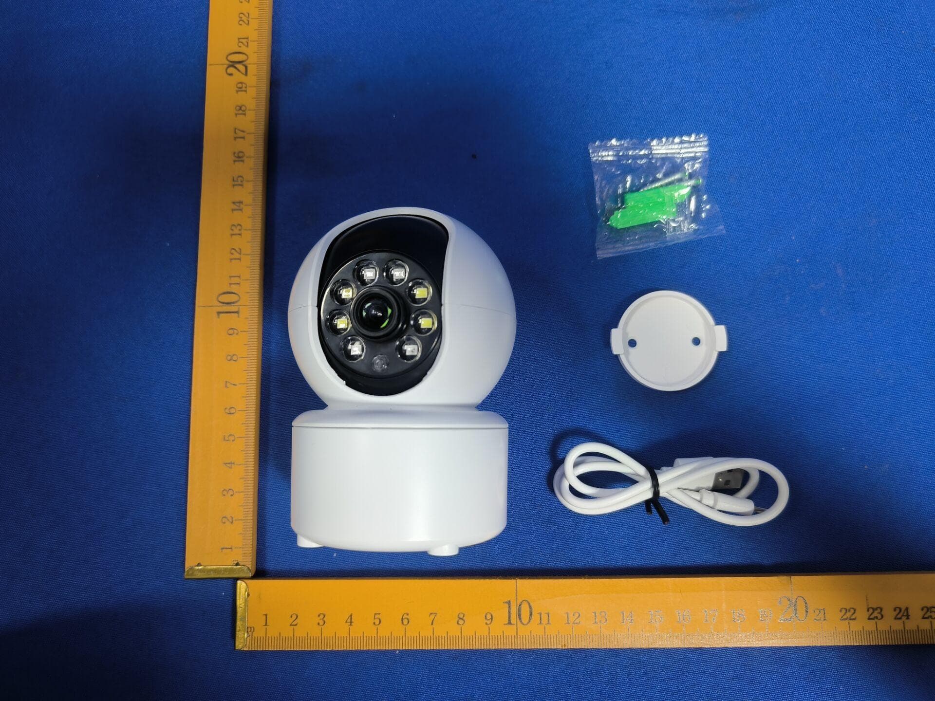Home HD Security Camera - FCC ID 2BUNB-A10-TX - Shenzhen CW-Vision Technology Co., Ltd. (4)