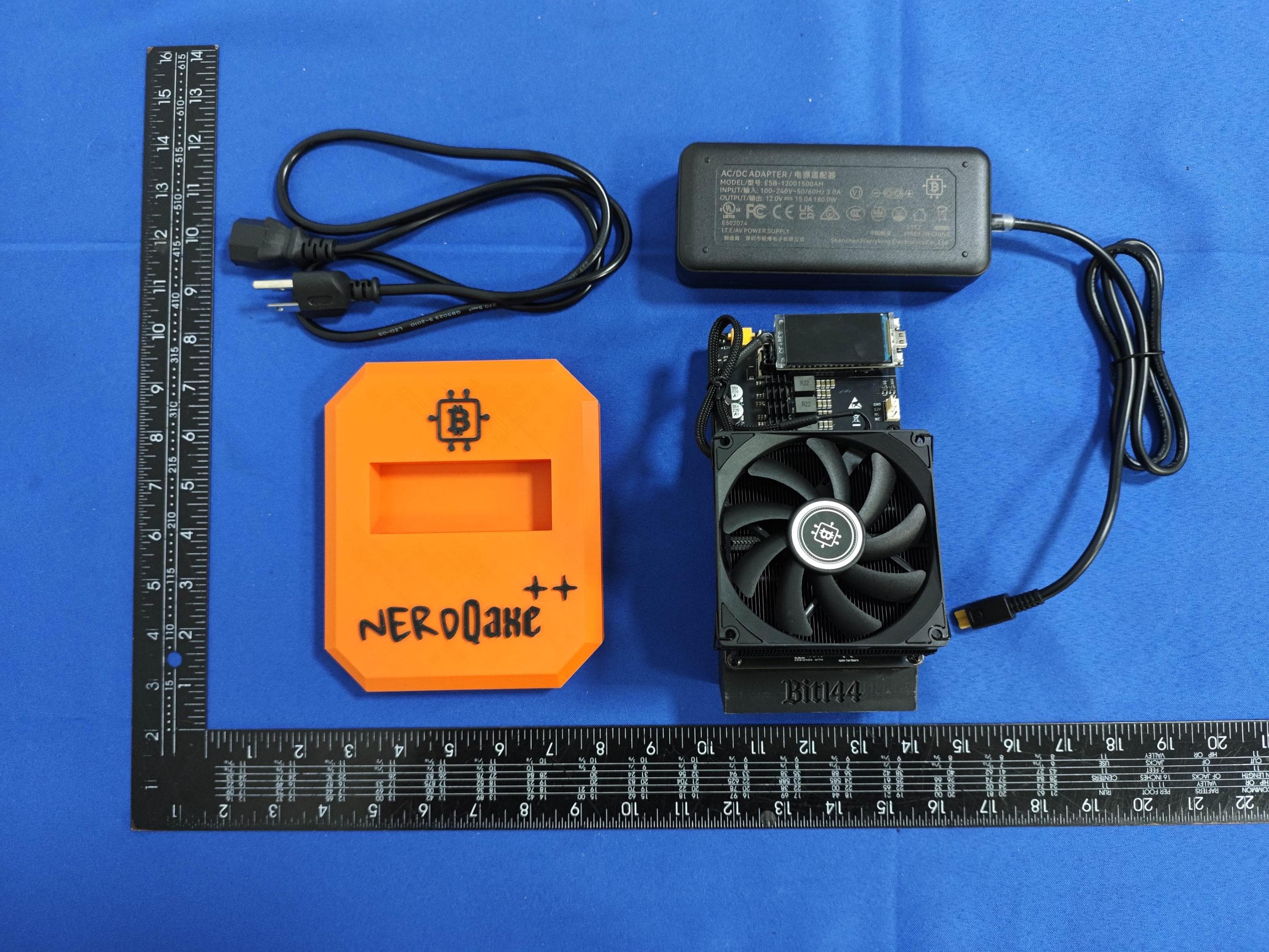 NerdQaxe ++ - FCC ID 2BUOF-NERDQAX - Punk Future (Shenzhen) Technology Co., Ltd. (3)