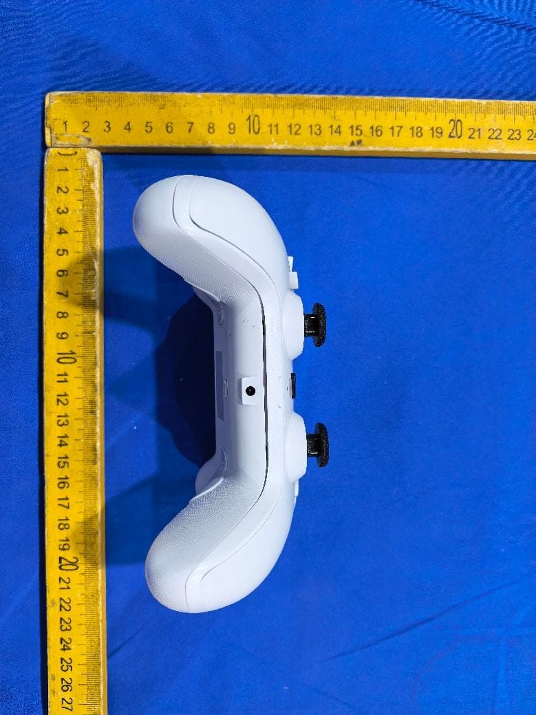 Game Controller - FCC ID 2BUOI-525 - Dongguan Yierjia Electronic Co., LTD (3)