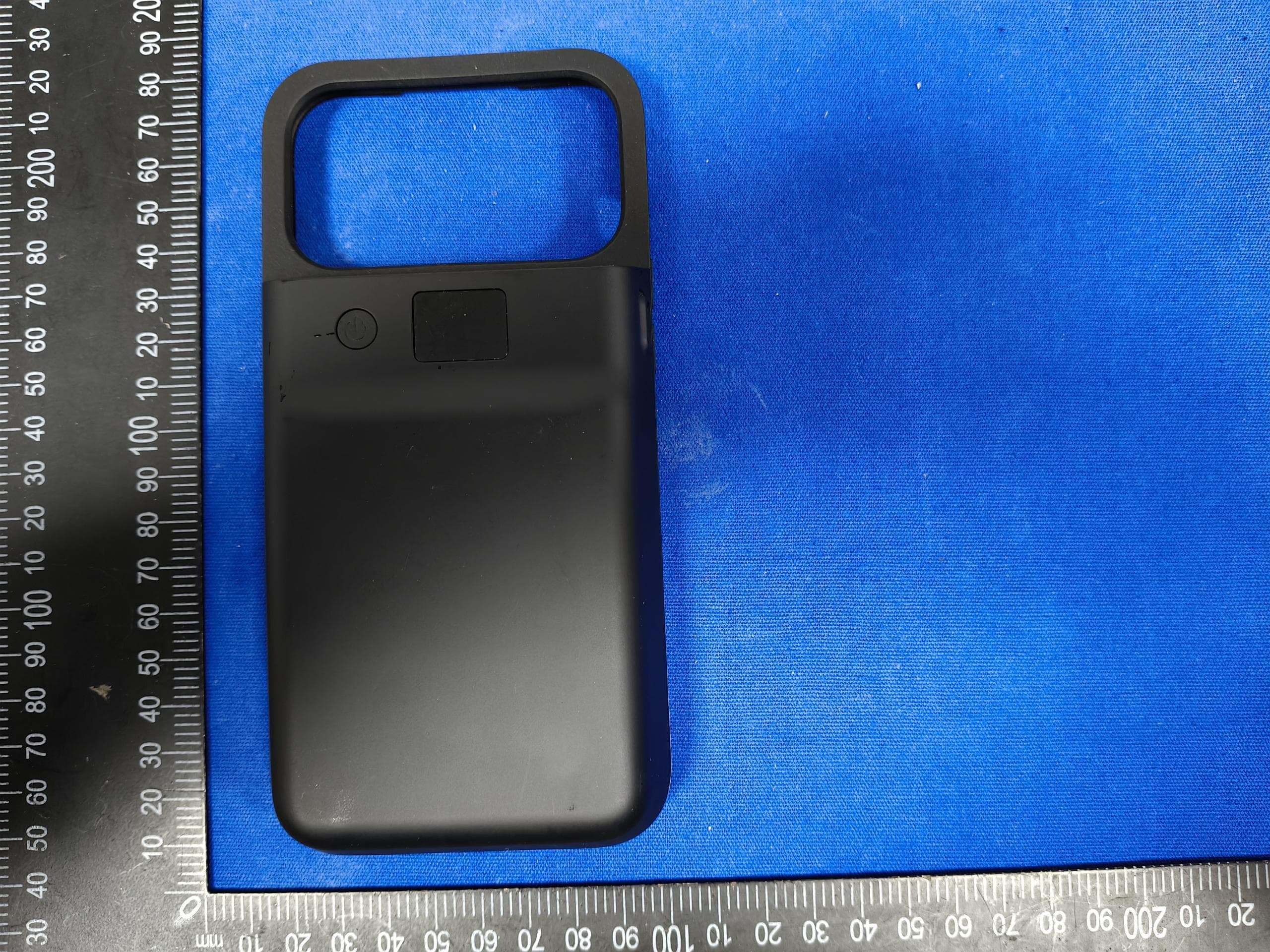 Battery Case - FCC ID 2BUOP-N2020 - shenzhen changlan Technology Co., Ltd.