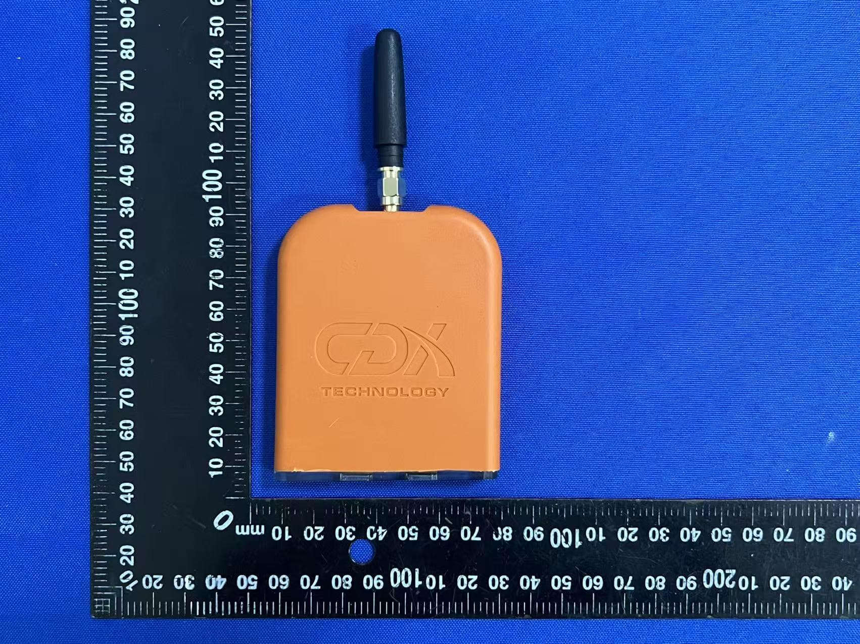 The CDX Tablet Transceiver is a device used to transmit speed commands to the CDX EV Controller. - FCC ID 2BUQO-CDX-TBTR2515 - CDX Technology Europe B.V. (2)
