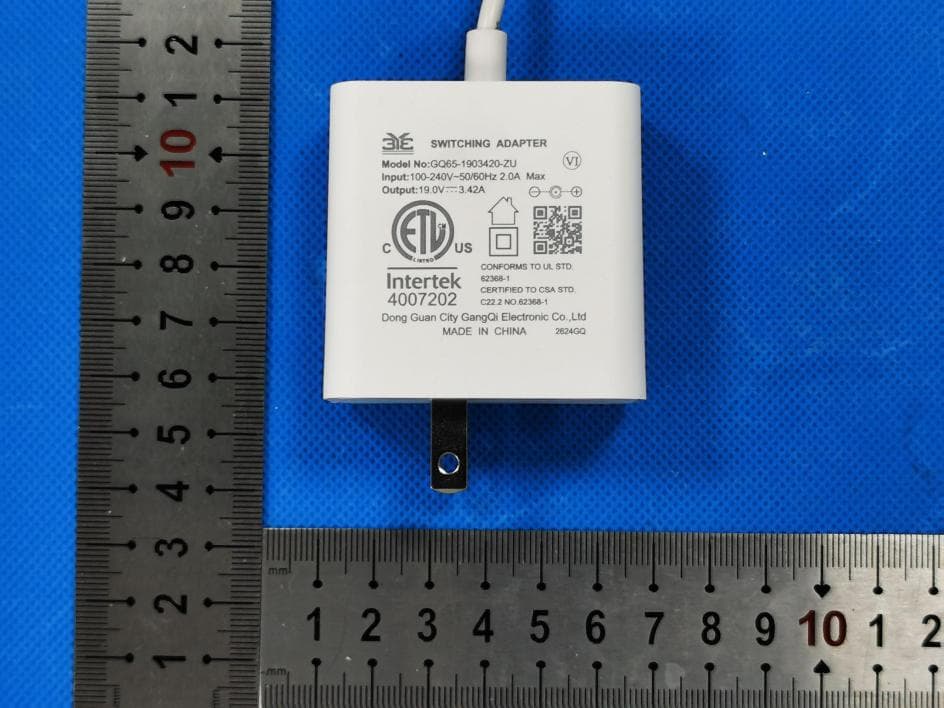 Calendar Plus 3 - FCC ID 2BURK-CD8R545F0 - Cozyla US Corp.
