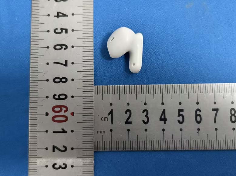 earphones - FCC ID 2BURS-F9 - Hefeizunqiaoshangmao Co., Ltd. (3)