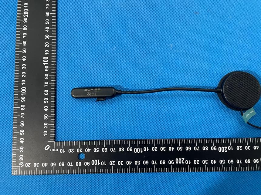 Helmet Bluetooth Headset - FCC ID 2BUSB-F1 - Ningbo MoHao Intelligent Technology Co., Ltd. (2)