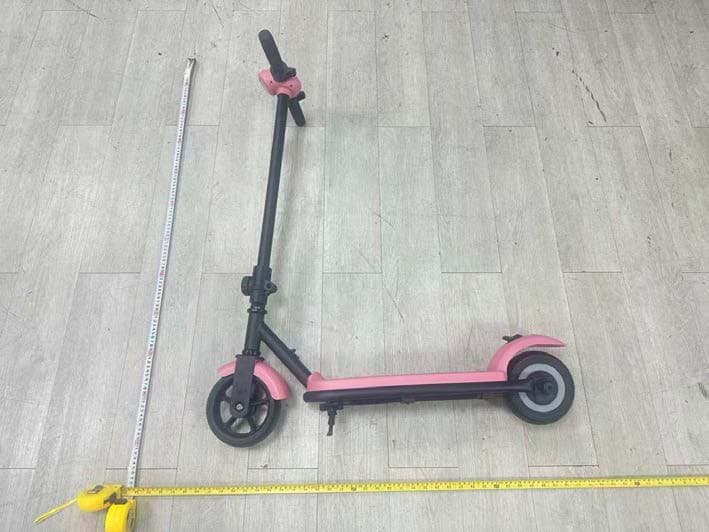 Electric scooter - FCC ID 2BUSC-ES601 - Yongkang Qibu Technology Co., LTD (4)