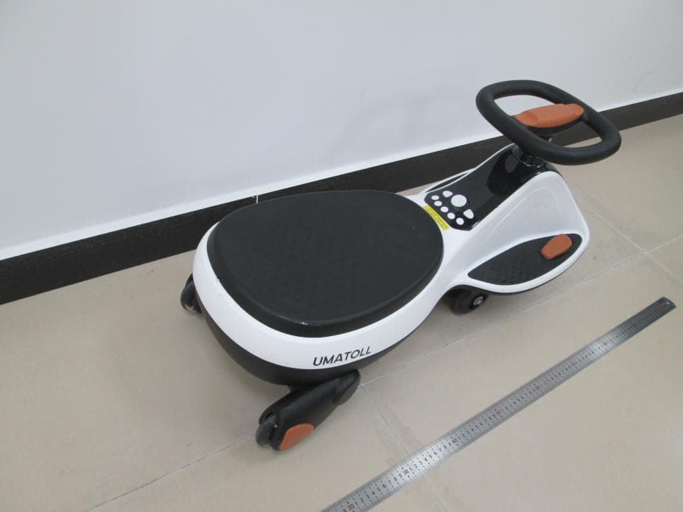 Electric Wiggle Car - FCC ID 2BUVZUT501 - shenzhenshijirongbenkejiyouxiangongsi