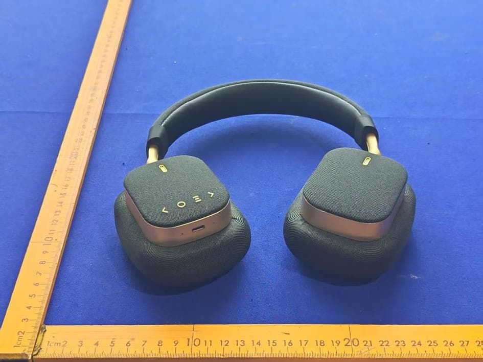 Active Noise cancelling Headphone - FCC ID 2BUXD-SW-150 - INW INC (4)