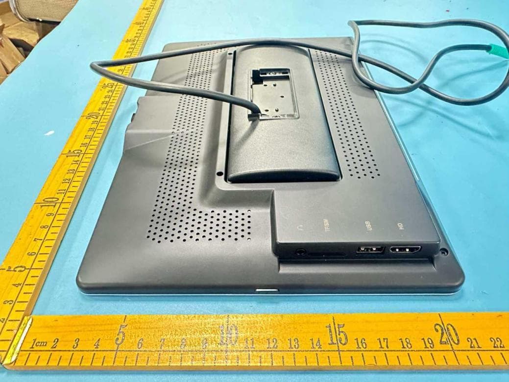Android Rear Seat Entertainment System - FCC ID 2BUXM-PD1317 - Shenzhen Caravan Eletronics Co.,Ltd
