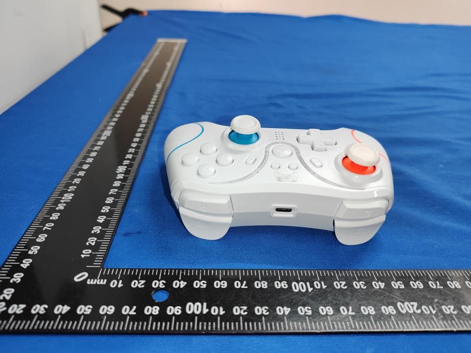 Game controller - FCC ID 2BUZL-HY16 - chenzhoushihaoyouzhinengdianzikejiyouxiangongsi (5)