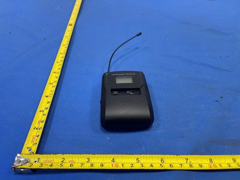 Bodypack Transmitter - FCC ID 2BV5T-IU-1020B - Guangdong Ruiyuda Electronic Technology Co., Ltd. (3)