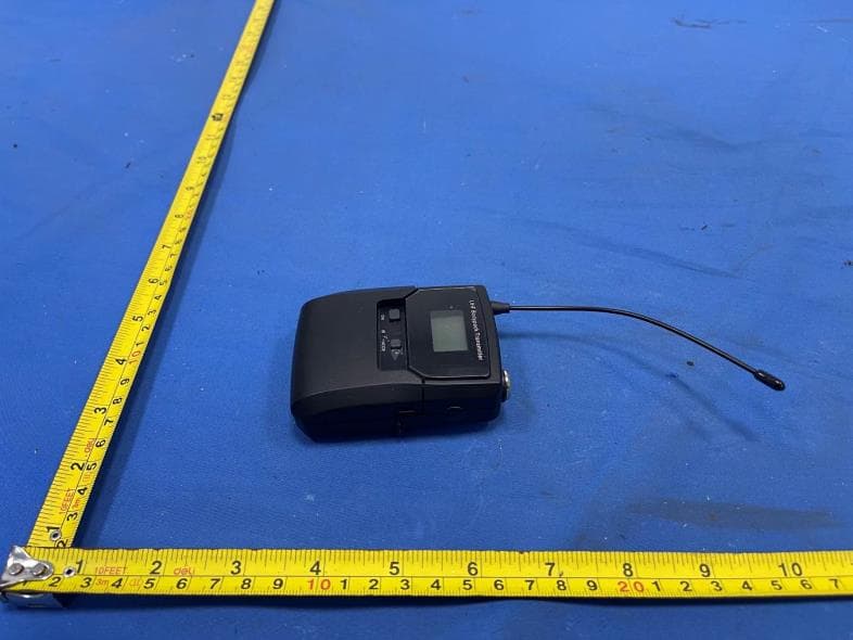 Bodypack Transmitter - FCC ID 2BV5T-IU-1020B - Guangdong Ruiyuda Electronic Technology Co., Ltd. (5)