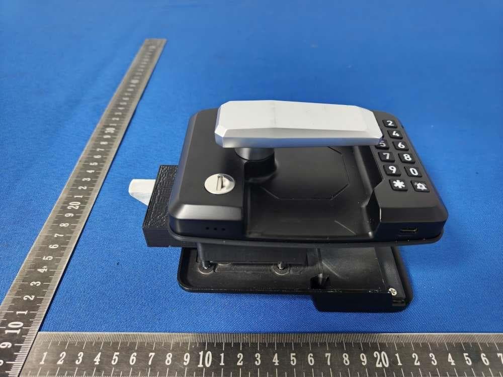 RV Door Lock - FCC ID 2BV6R-R8 - Sky Star Union Co., Limited (3)
