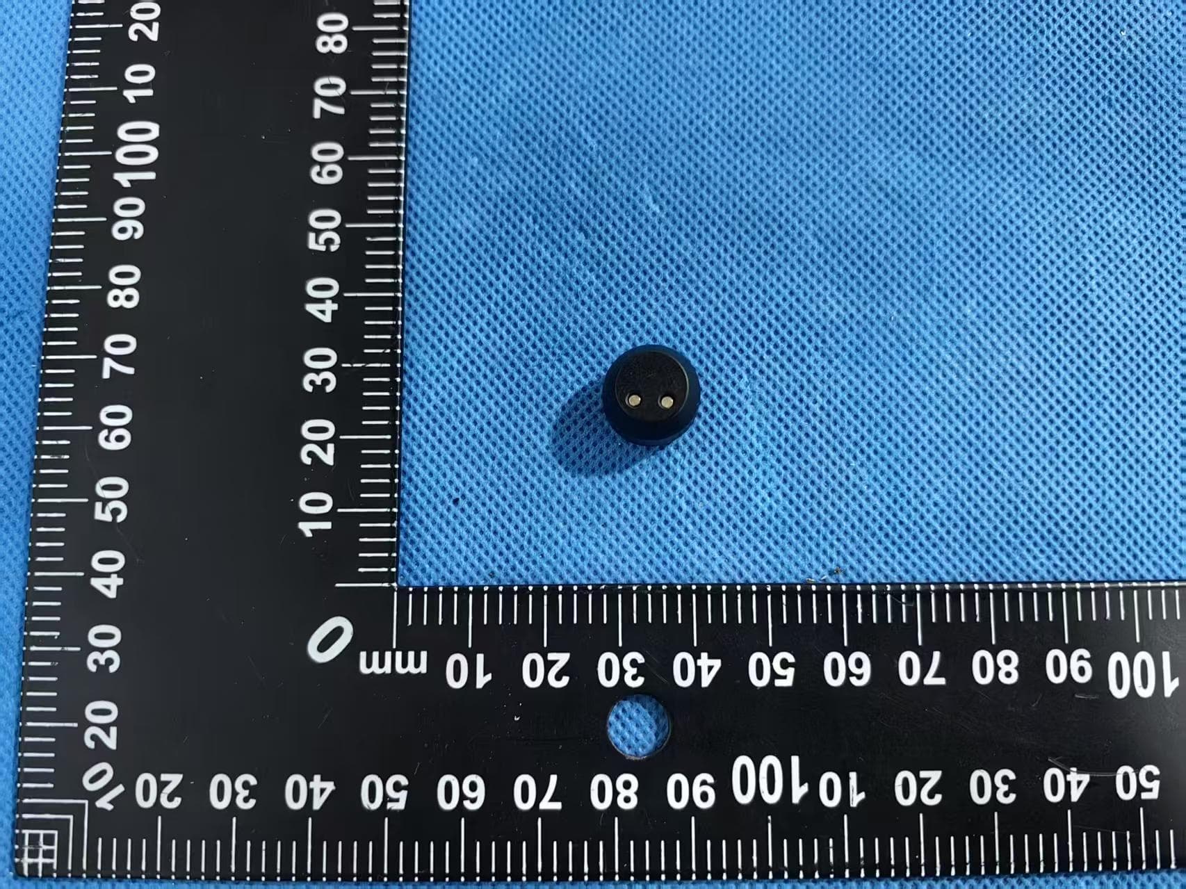 Tru Pebble step-tracker - FCC ID 2BV6V-TRUP0100 - TRU Count Inc