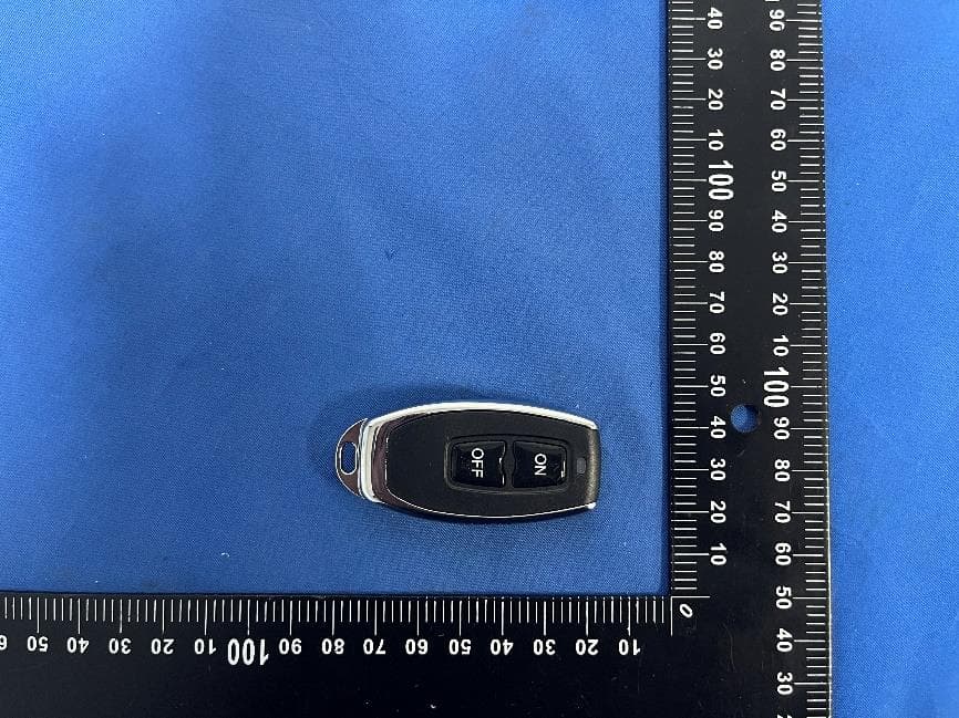 Wireless Remote Control Battery Disconnect Switch - FCC ID 2BV74-BKS-765 - guangzhoushizifengdianzishangwuyouxiangongsi (2)