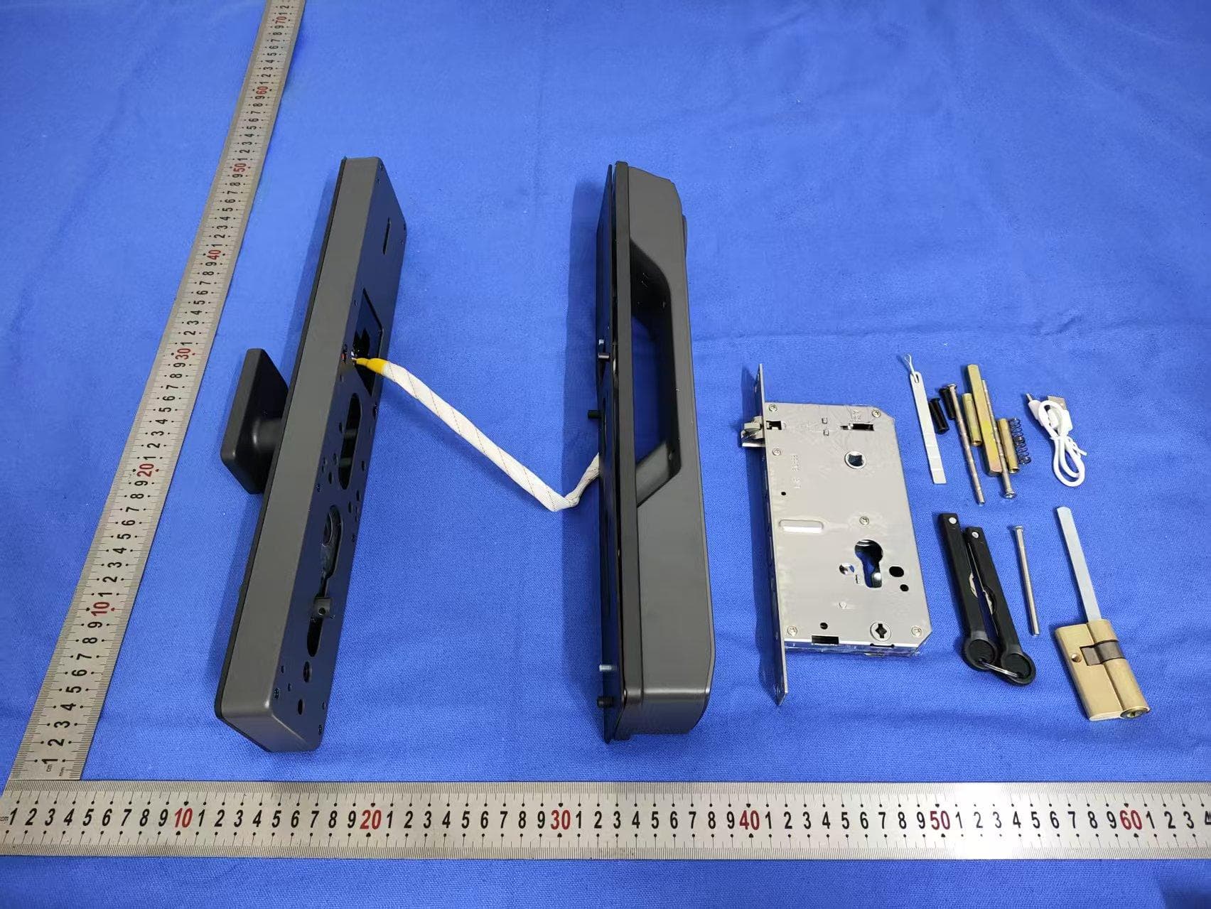 Smart 3D Face Recognition Lock - FCC ID 2BV7Z-PR08 - Jiangxi krovi Information Technology Co., Ltd.