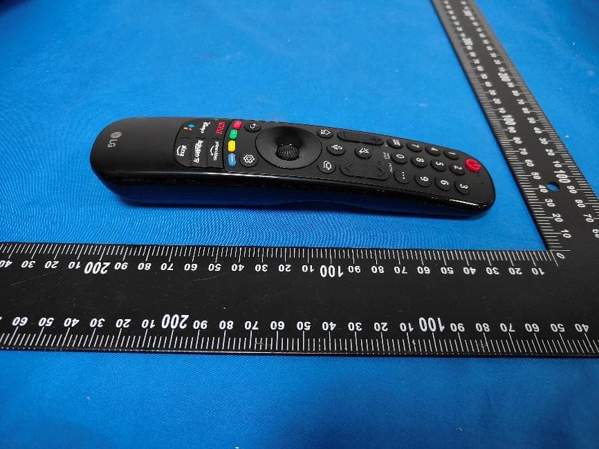Remote control - FCC ID 2BV8Y-MR-22GA - shenzhenshilanlanyounimaoyiyouxiangongsi (4)