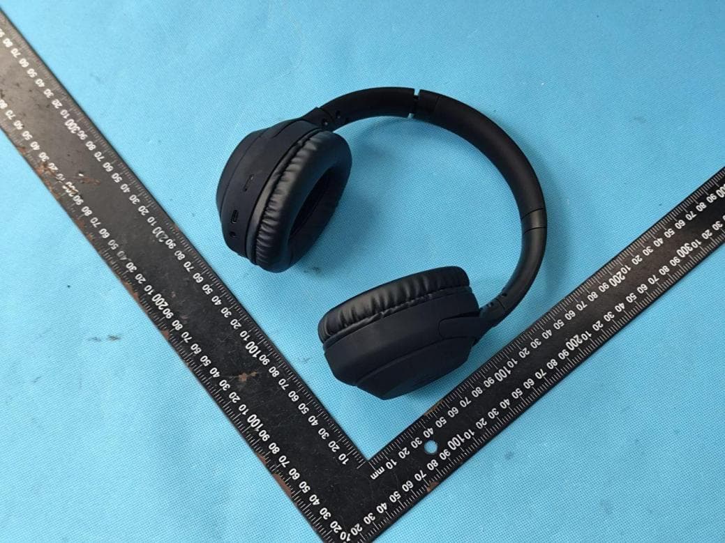 Bluetooth Headphone - FCC ID 2BVAO-HPHY20 - Shantou Lingyin Technology Co., Ltd