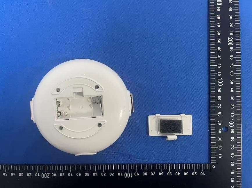 Astronaut Wake Up Light - FCC ID 2BVAX-S9 - Dongguan Yikeshu Technology Co., Ltd.