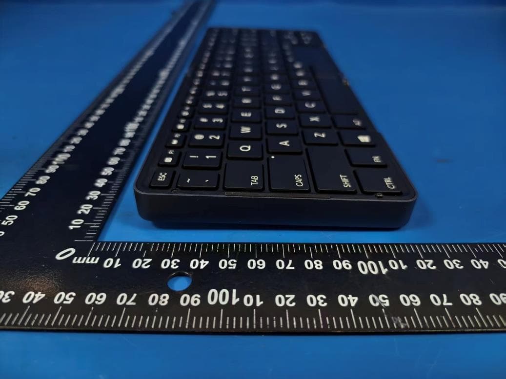 Pocket Linglong - FCC ID 2BVCU-LL1 - Shanghai firstarpc technology (5)