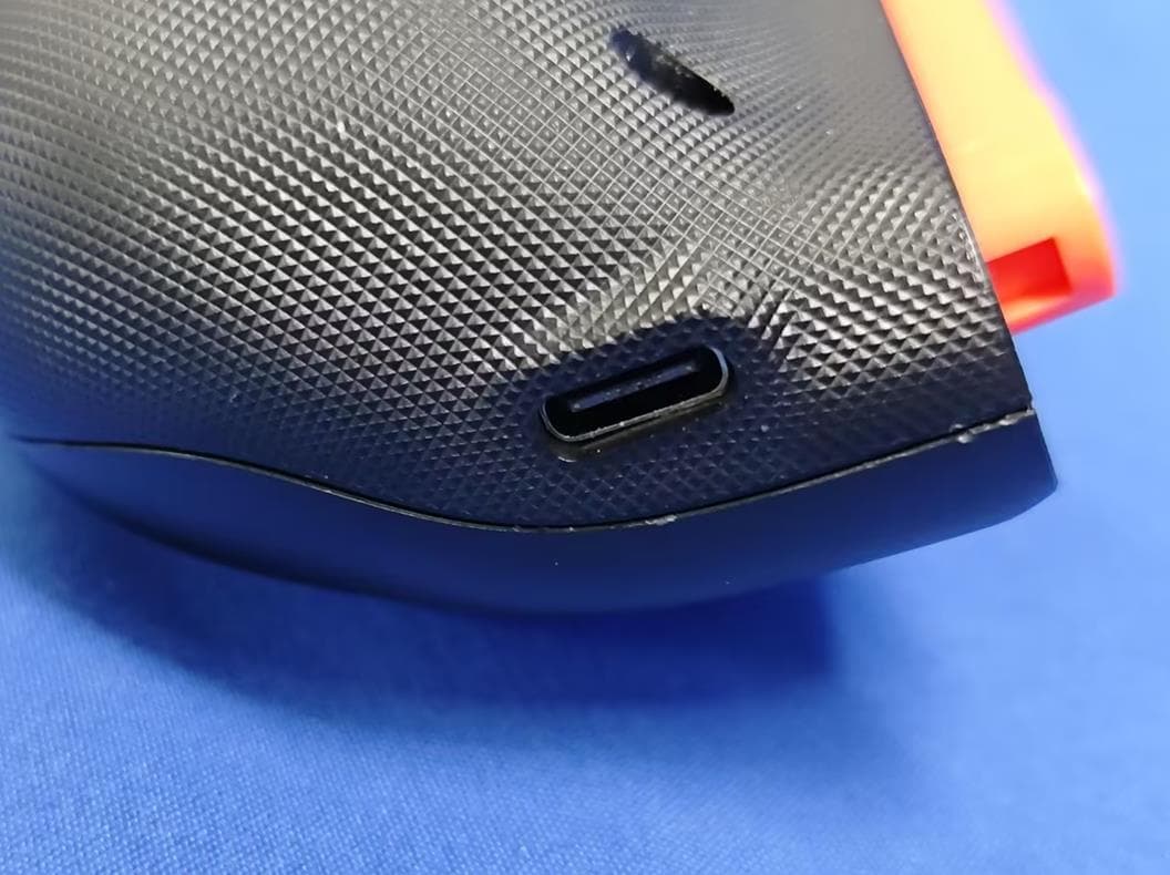 gamepad - FCC ID 2BVDE-NS-202-R - Shenzhen Zuanma lntelligent Control Technology Co.,Ltd. (3)
