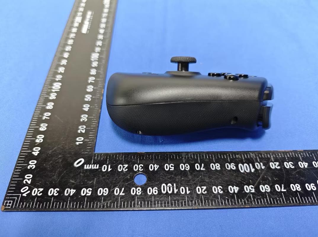 gamepad - FCC ID 2BVDE-NS-202-R - Shenzhen Zuanma lntelligent Control Technology Co.,Ltd.