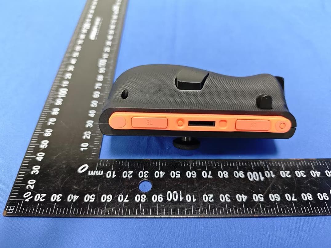 gamepad - FCC ID 2BVDE-NS-202-R - Shenzhen Zuanma lntelligent Control Technology Co.,Ltd. (2)