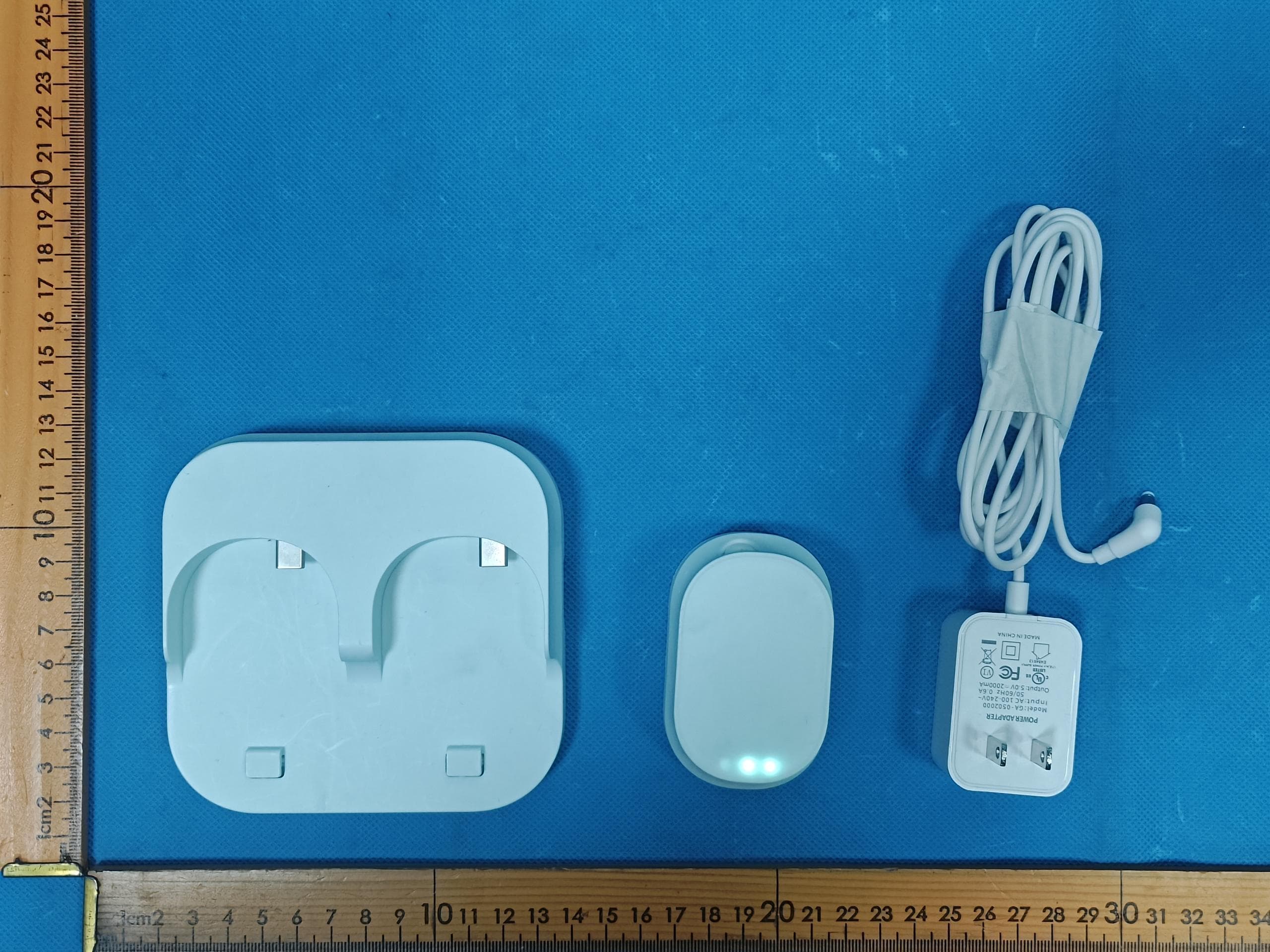 Brush up cares IoT Toothbrush Sterilizer - FCC ID 2BVFO-BUP-TS-C1-A - Brush up Inc. (3)