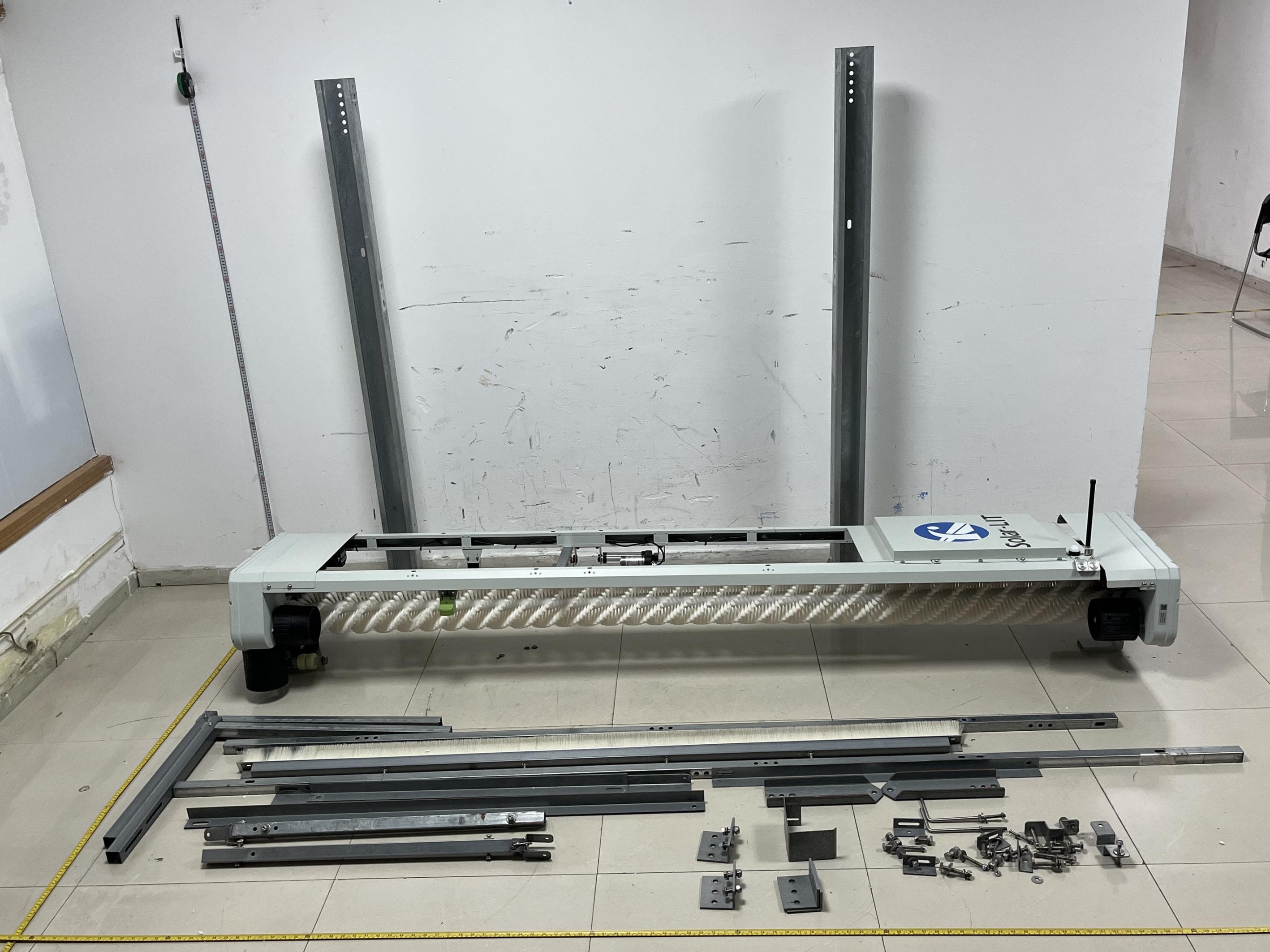 Automatic Cleaning Robot - FCC ID 2BVLD-C201T - Xiamen Lanxu Intelligent Technology Co., Ltd. (2)