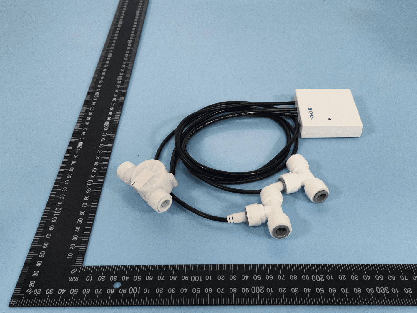 TDSBot - FCC ID 2BVOE-TDSBOT - WaterTDS Inc.