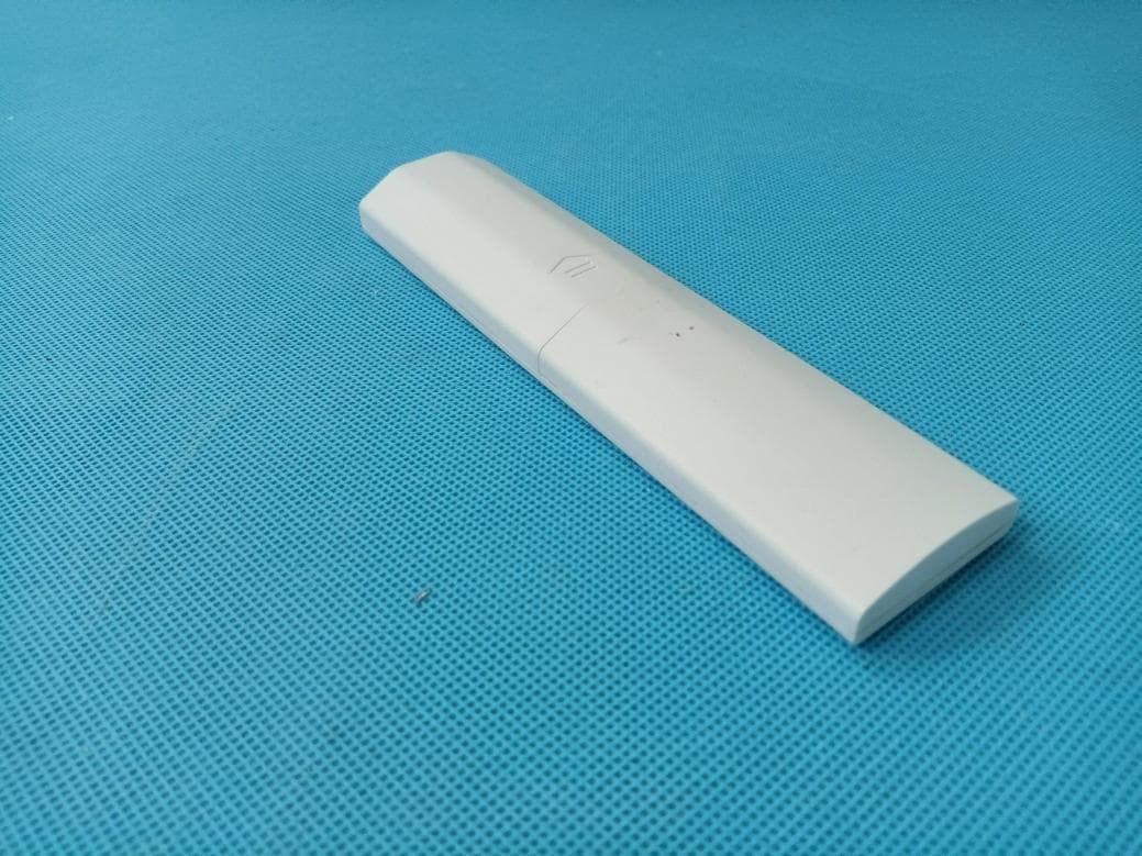 AC3100 series remote control - FCC ID 2BVPM-AC3100 - Bringnox SmartHome INC (2)