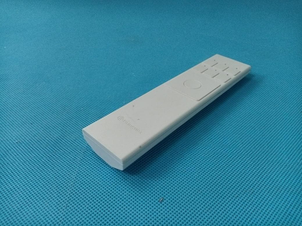 AC3100 series remote control - FCC ID 2BVPM-AC3100 - Bringnox SmartHome INC (3)