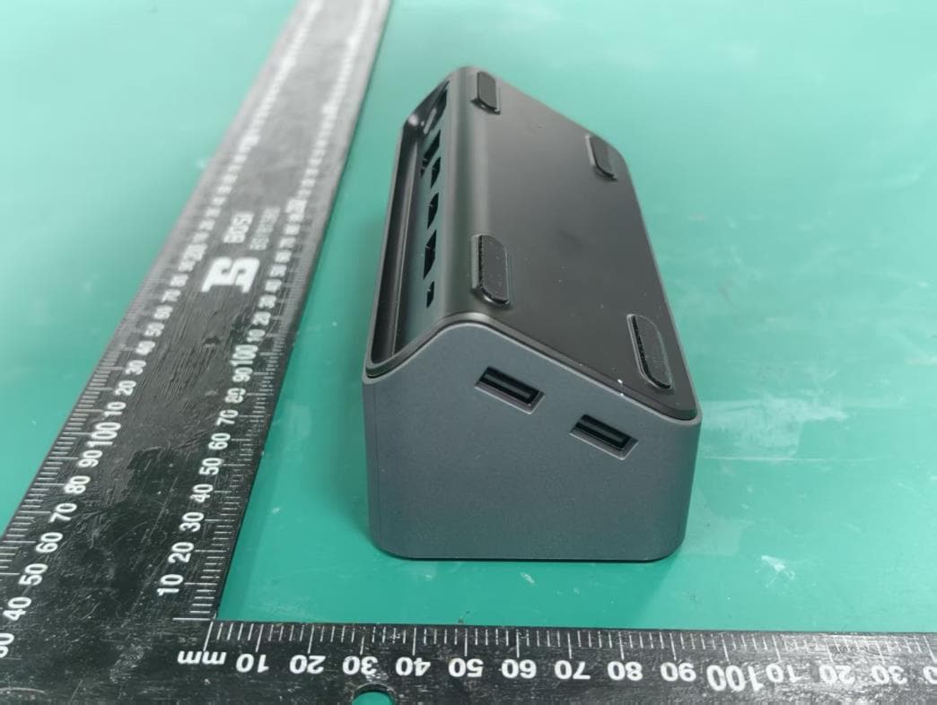 Triple Display USB-C Docking Station - FCC ID 2BVQN-PU1201 - HUNAN C-SMARTLINK TECHNOLOGY CO.,LTD (2)