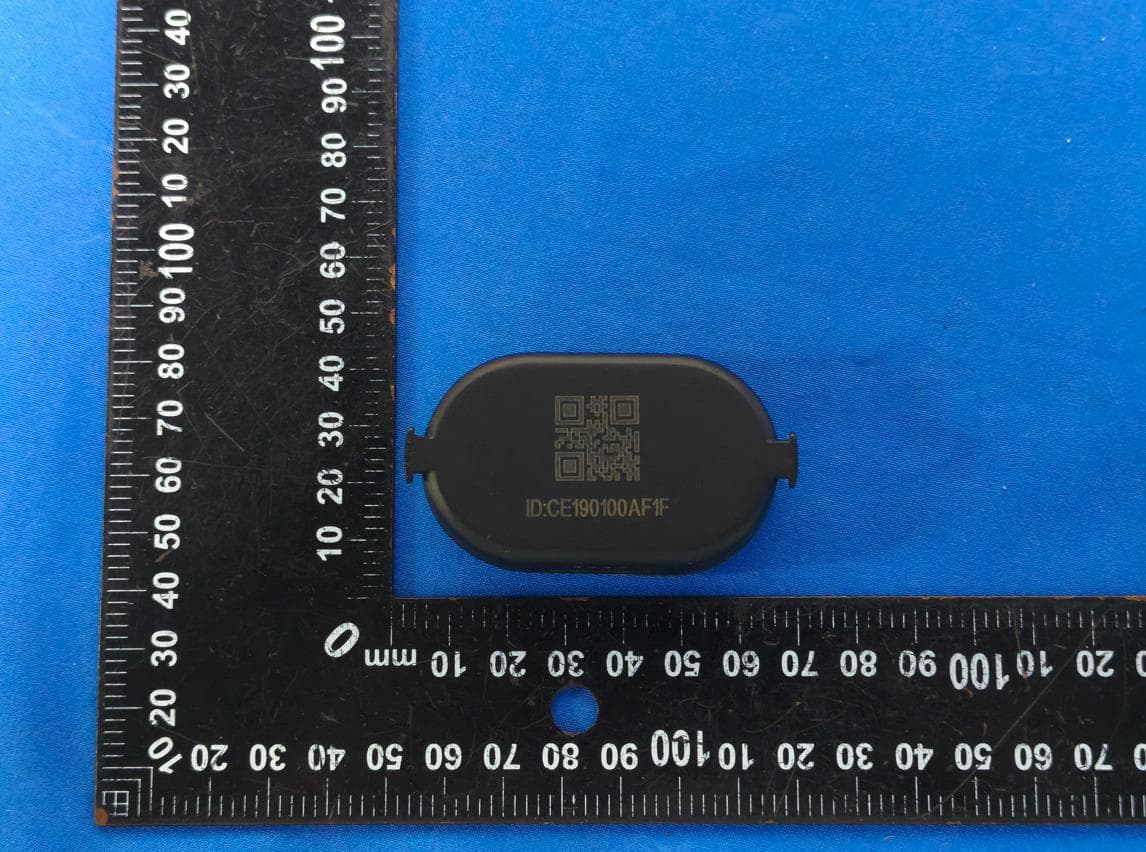 AQPU PET SMART TRACKER - FCC ID 2BVQR-O-001 - ZHEJIANG SHENCHEN KAI DONG TECHNOLOGY CO., LTD. (2)