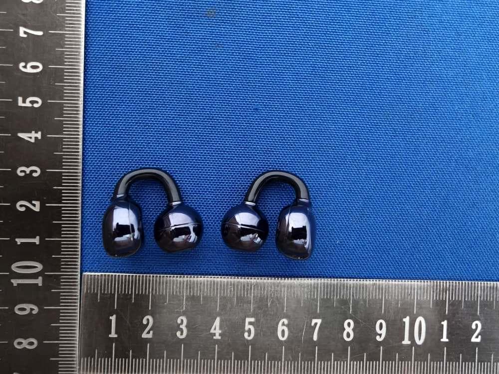 Clip-On Wireless Headphones - FCC ID 2BVRK-WS18 - Shenzhen Yichen E-commerce Co.,Ltd