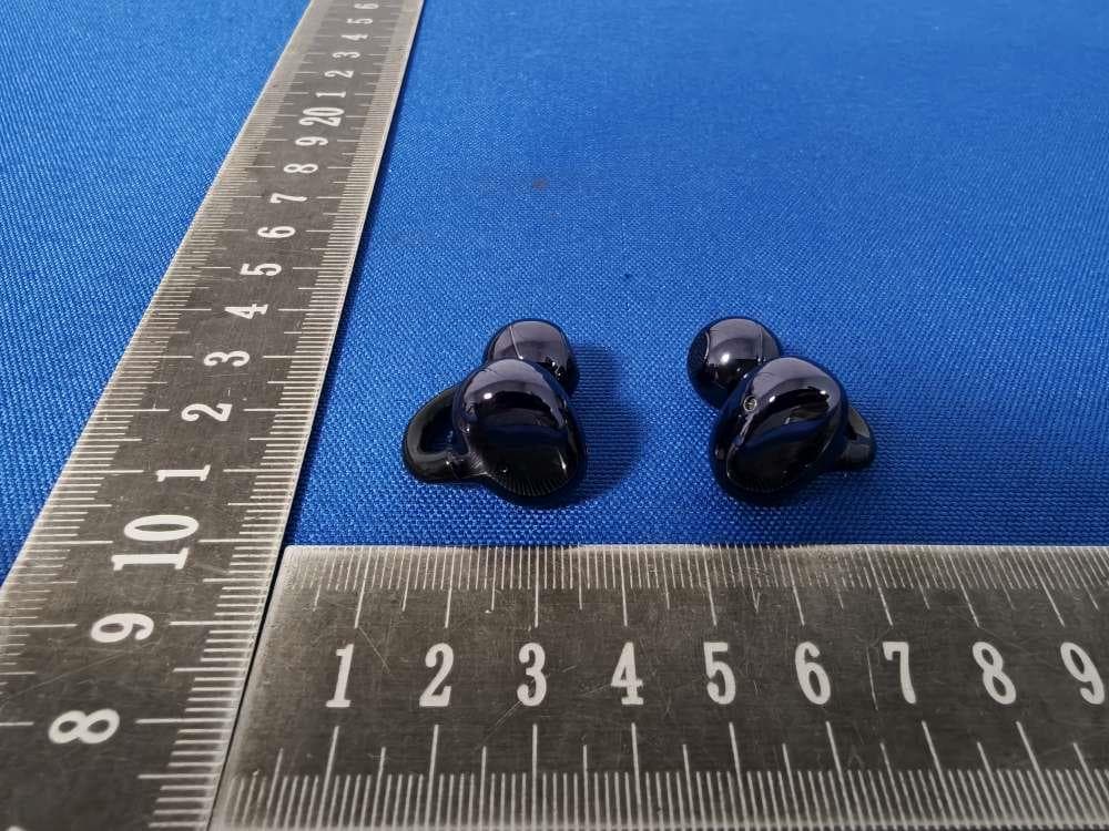 Clip-On Wireless Headphones - FCC ID 2BVRK-WS18 - Shenzhen Yichen E-commerce Co.,Ltd (5)