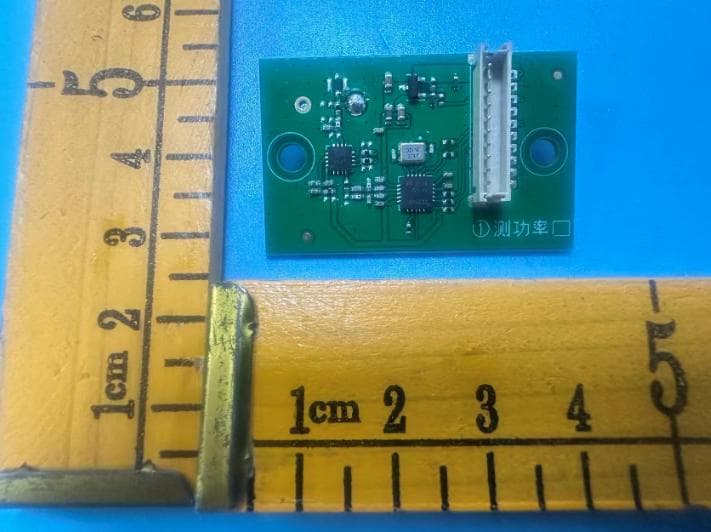 2.4G WiFi antenna - FCC ID 2BVTZ-MRF24G29 - CHAUVET & SONS, LLC