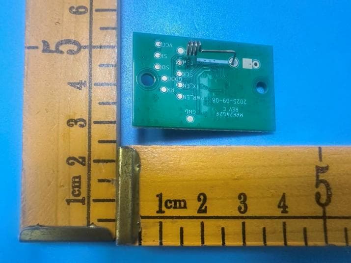 2.4G WiFi antenna - FCC ID 2BVTZ-MRF24G29 - CHAUVET & SONS, LLC (3)