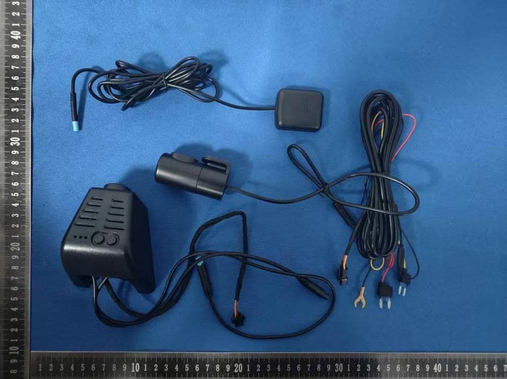 OEM style dashcam - FCC ID 2BVUA-SC032D - HONG KONG HONGQIONG TECHNOLOGY CO.,LIMITED (2)