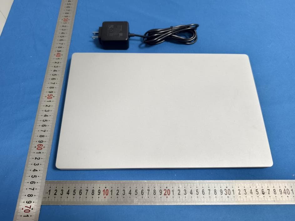 Laptop - FCC ID 2BVV5-NB15 - ERA CREATION INTERNATIONAL DEVELOPMENT LIMITED (3)